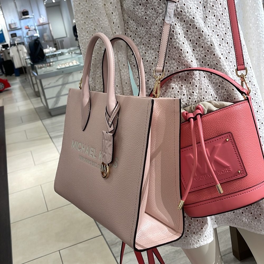 Michael Kors Medium Mirella 35S2G7ZT7L Tote Bag 
Powder Blush Multi
NWT - Picture 10 of 16